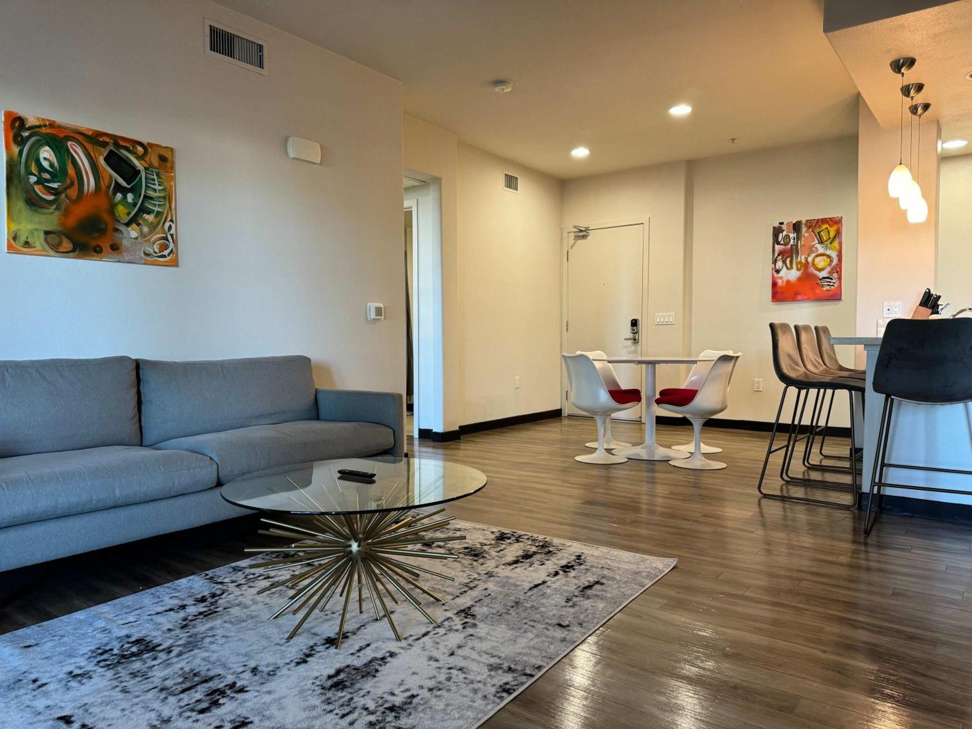 2br Weho Mid Century Lux