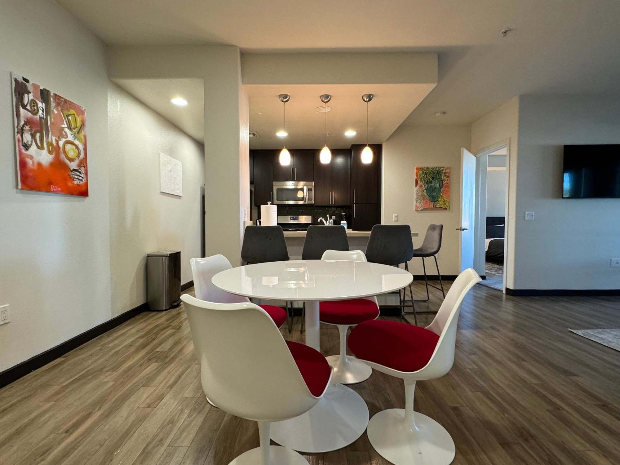 Apartment 2br Weho Mid Century Lux